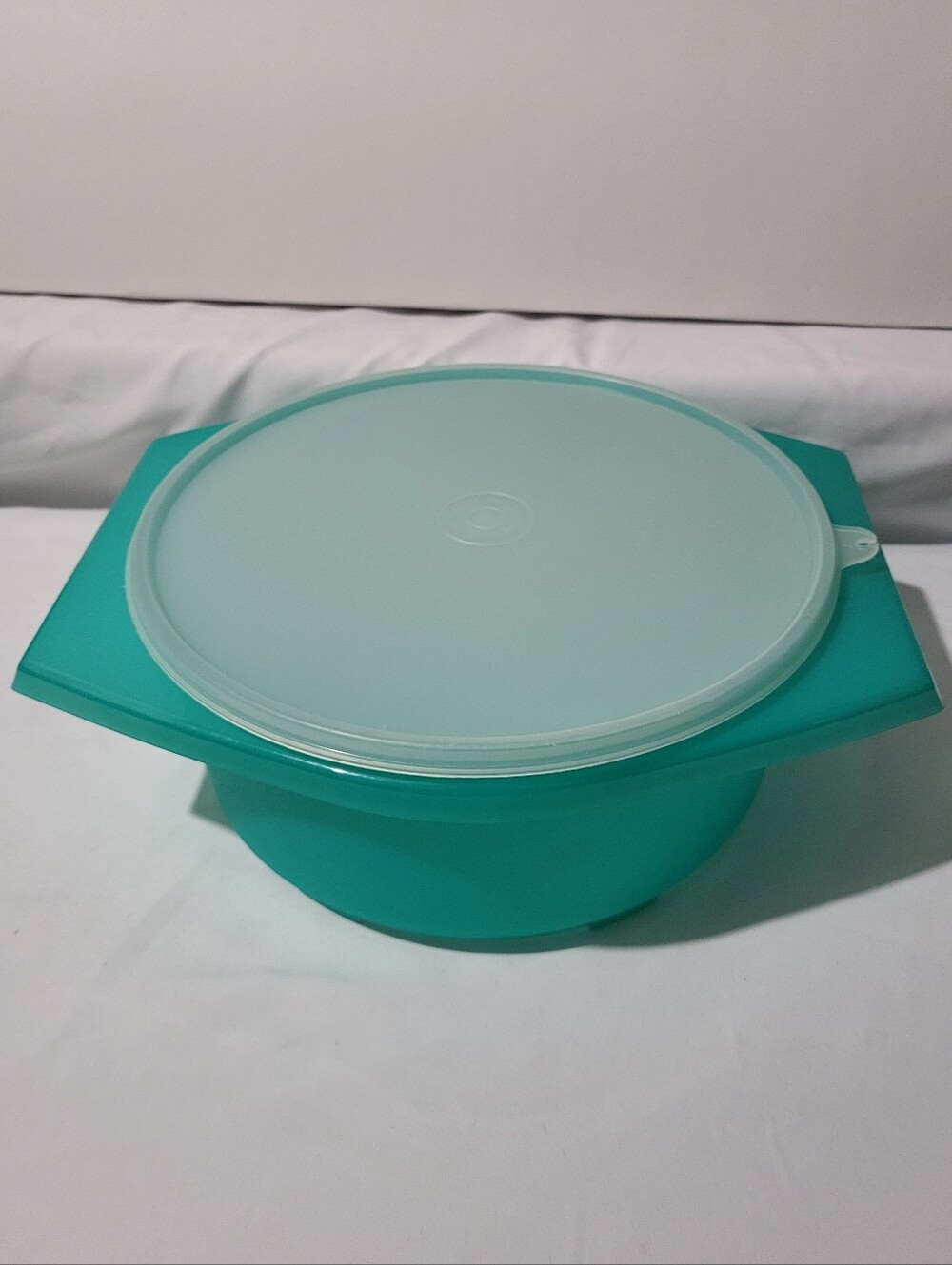 Tupperware Tortilla Keeper Teal Green